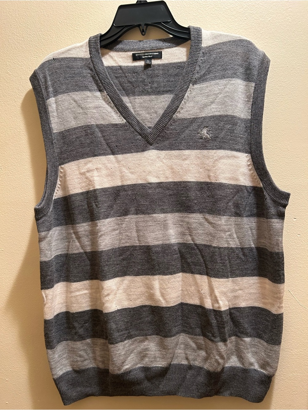 Express Men's V-Neck Sweater Vest in Gray and Cream Stripes